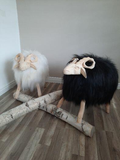 Baran Dekoracyjny Skóra Owcza Naturalna Dekoracja Ozdoba