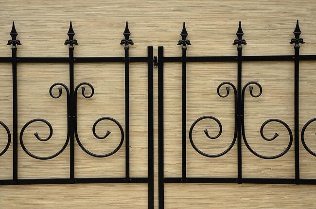 Płotek metalowy ogrodowy palisada 100 x 80 cm ogrodzenie