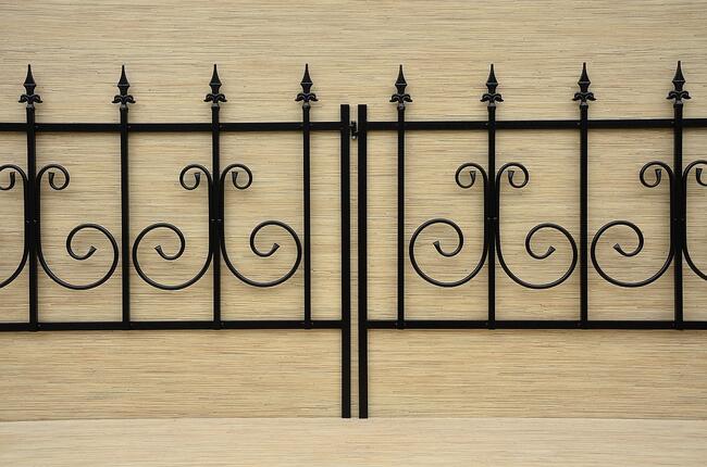 Płotek metalowy ogrodowy palisada 100 x 80 cm ogrodzenie
