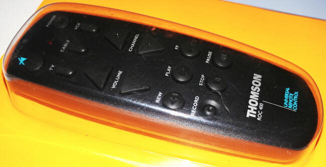 3 w 1 uniwersalny Pilot THOMSON ROC 400