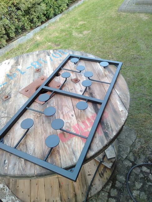 Wieszak w nowoczesnym stylu producent Belsoo