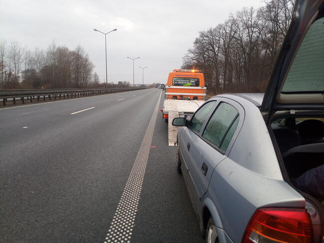 Autohol24h POMOC DROGOWA Strzelin Wrocław Niemcza A4 S8 395