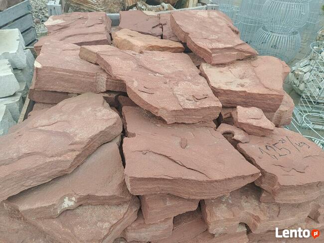 Kamień chodnikowy - czerwony piaskowiec