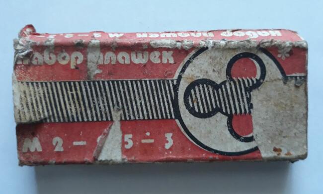 Zestaw narzynek z czasów PRL