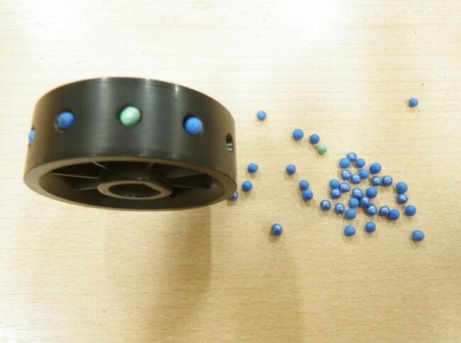 Mechaniczny siewnik punktowy do warzyw rolkowy Jang nie pneu