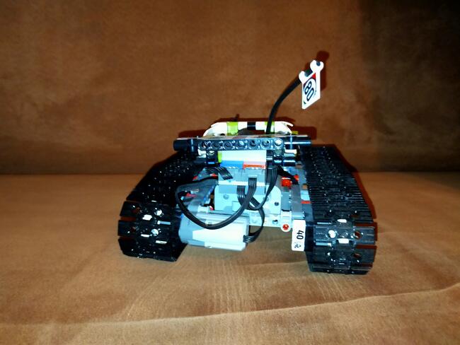 LEGO TECHNIC – 42065 ZDALNIE STEROWANE – NA PILOTA