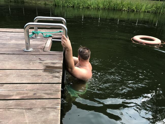 Leśniczówka - domek jeziorka sauna balia 2ha WYŁĄCZNOŚĆ !