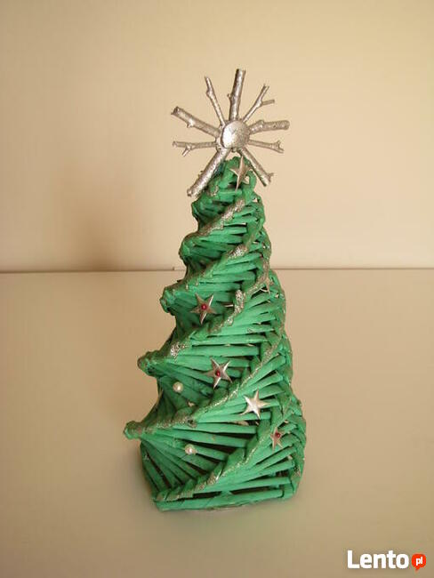 Mała zielona choinka ze srebrnymi dodatkami 26 cm świąteczny