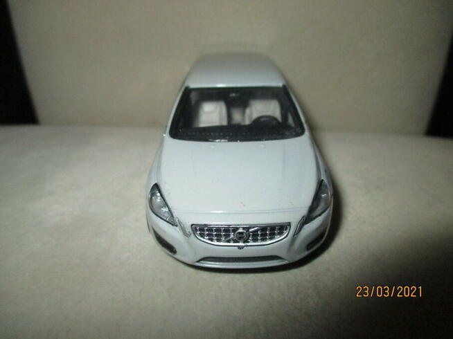 MODEL SAMOCHODU – VOLVO V60