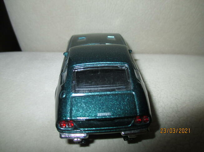 MODEL SAMOCHODU – FERRARI 365 GTB4
