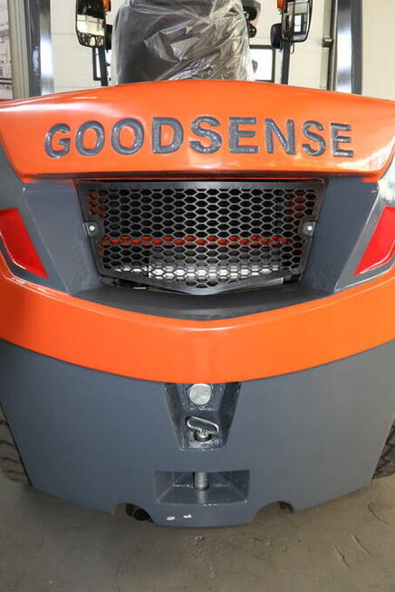 Wózek widłowy NOWY 2,5 tony Dostępny przesuw boczny