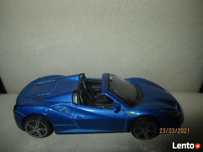 MODEL SAMOCHODU – FERRARI 488 SPIDER