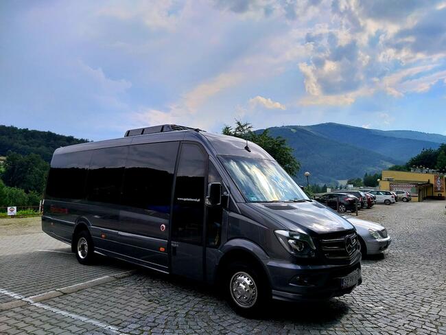 Wycieczki szkolne i przedszkolne, Wynajem busy, Autobus