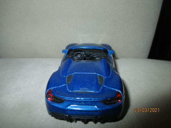 MODEL SAMOCHODU – FERRARI 488 SPIDER