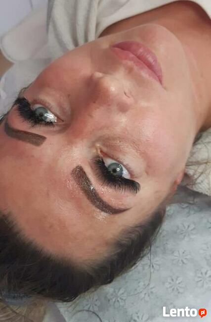 Powiekszanie ust redukcja zmarszczek kwasem hialuronowym