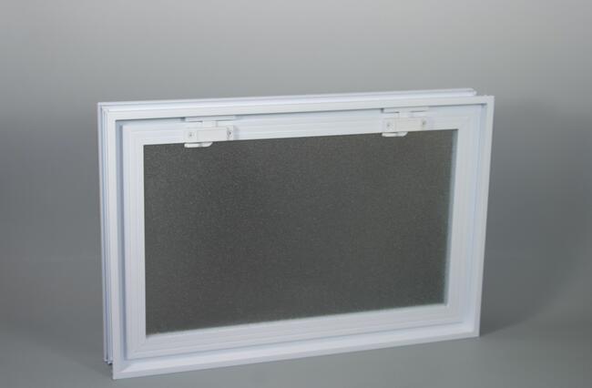 Okno wentylacyjne Went 3/2 do pustaków szklanych luksferów