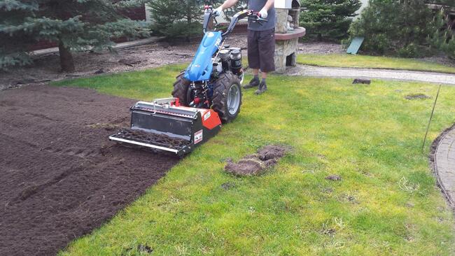 Niwelacja terenu, glebogryzarka separacyjna, rozplantow ziem