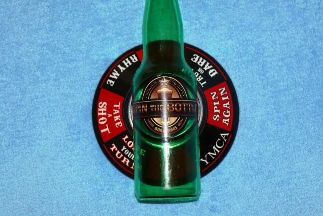 Gra imprezowa Butelka gra w butelkę