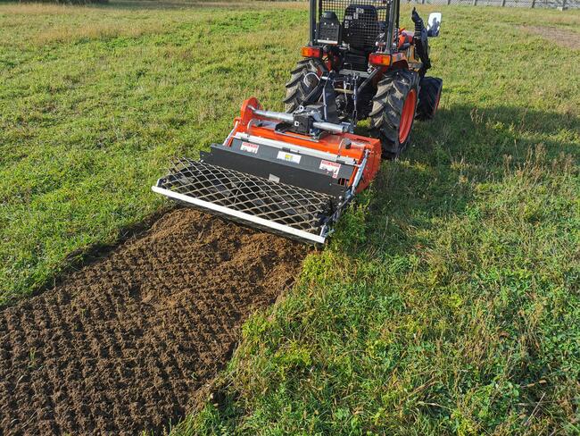 Niwelacja terenu, glebogryzarka separacyjna, rozplantow ziem