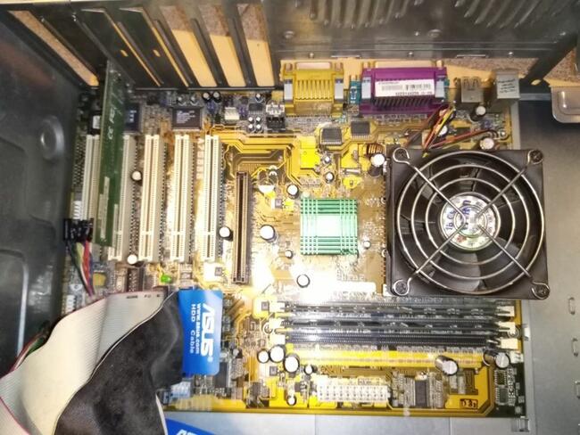 komputer stacjonarny