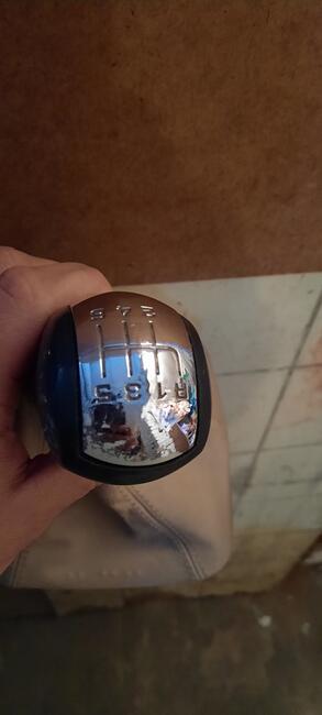 Mieszek zmiany biegów octavia IIMieszek zmiany biegów octavi