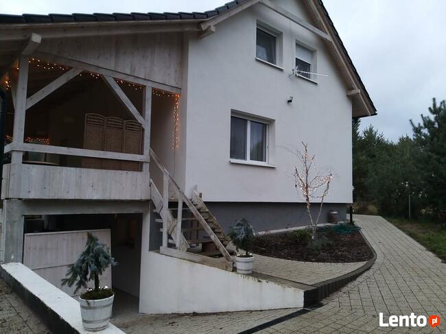 Wakacje 2024 w Białym Domku nad jeziorem