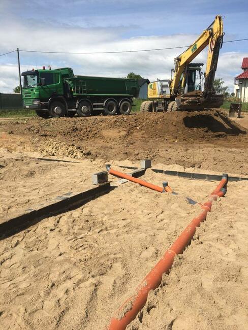 Prace ziemne, czarnoziem, piasek , gruz, kamień