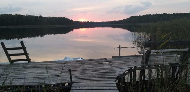 Wakacje 2024 w Białym Domku nad jeziorem