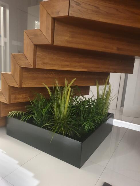 Donice aluminiowe, na wymiar, malowane