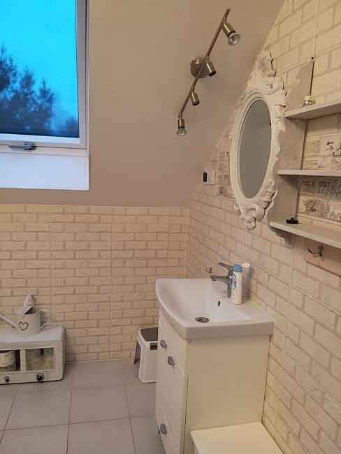 Wakacje 2024 w Białym Domku nad jeziorem