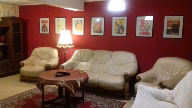 Wakacje 2024 w Białym Domku nad jeziorem