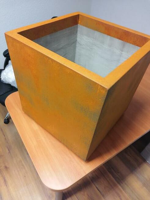 Donice na wymiar, Corten, donice tarasowe