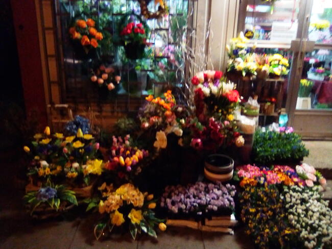 Kwiaty Wiązanki Bukiety Wieńce Kwiaciarnia zaprasza do 23:00