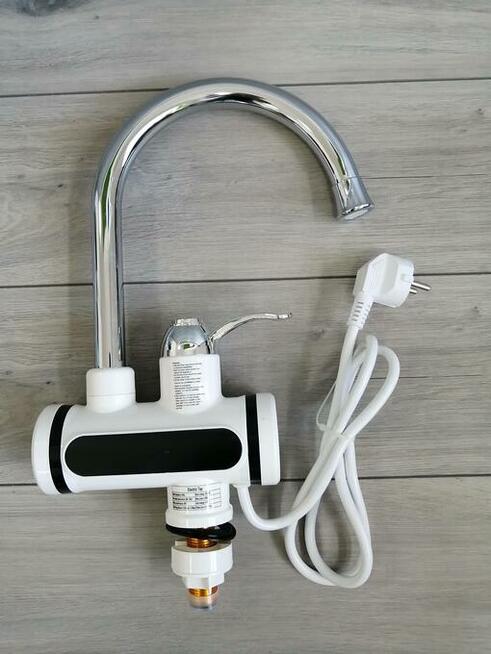 ELEKTRYCZNY PRZEPŁYWOWY PODGRZEWACZ WODY 3kW LED NOWY !