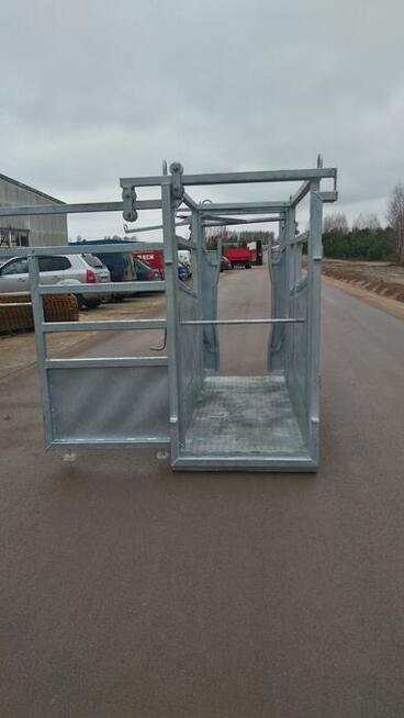 Poskrom do bydła krów Nowy