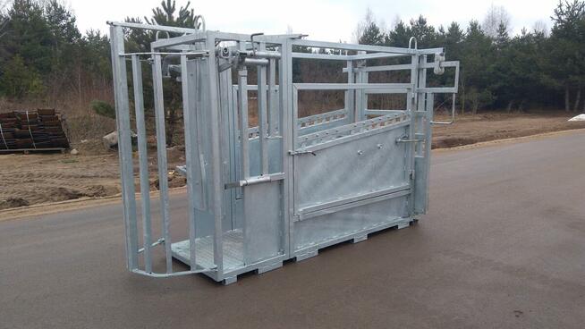 Poskrom do bydła krów Nowy