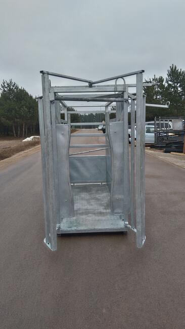 Poskrom do bydła krów Nowy