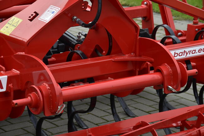 Agregat Uprawowo - Siewny - BATYRA Lublin / Model LEW PLUS