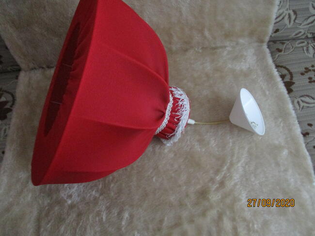 lampa wisząca do sypialni.