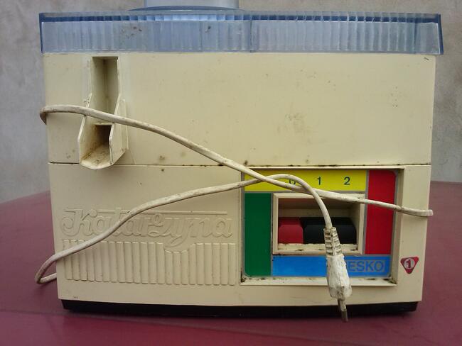 Sokowirówka elektryczna, 50 zł.