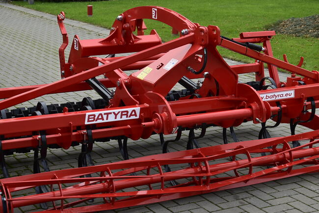 Agregat Uprawowo - Siewny - BATYRA Lublin / Model LEW PLUS