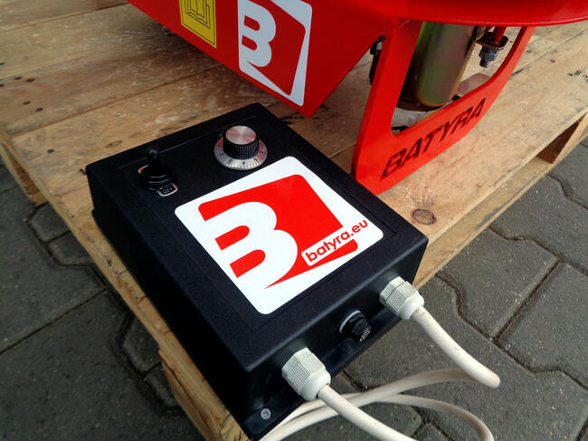 Siewnik Poplonów - BATYRA Lublin - solidny, silnik 250W (!)