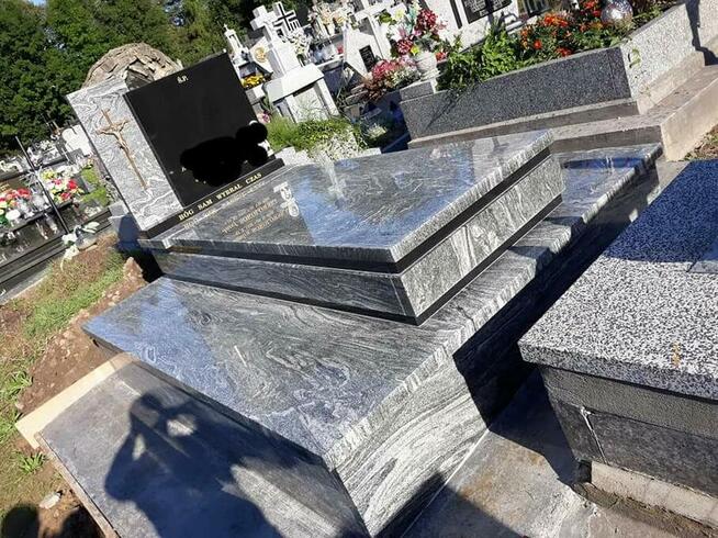 Grobowce, Nagrobki granitowe, Schody Blaty Parapety