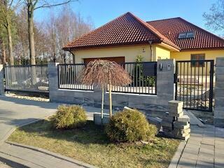 Ogrodzenia modułowe łupane -montaż budowa ogrodzeń PRODUCENT