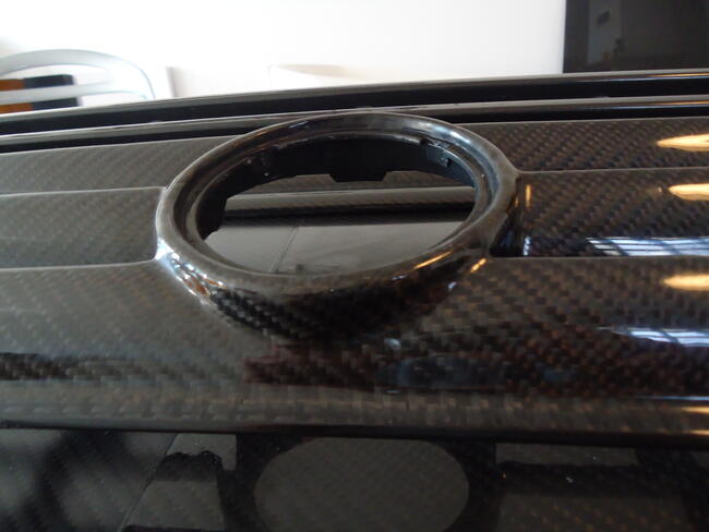 Produkcja kompozytów z włókna węglowego - karbonu, laminatu