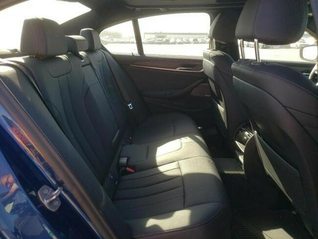 BMW 530 2021, 2.0L hybryda, 4x4, porysowany