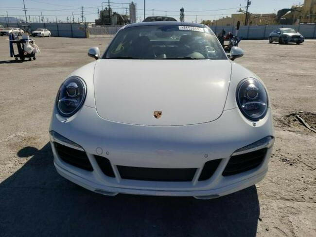 Porsche 911 Carrera S, 2015, 3.8L, porysowany lakier