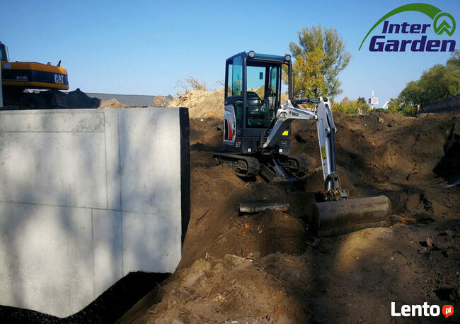 Prace ziemne, maszyny budowlane: minikoparka miniładowarka