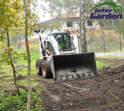 Prace ziemne, maszyny budowlane: minikoparka miniładowarka