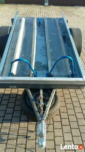 ,Sprzedam przyczepkę na dwa motory orginał